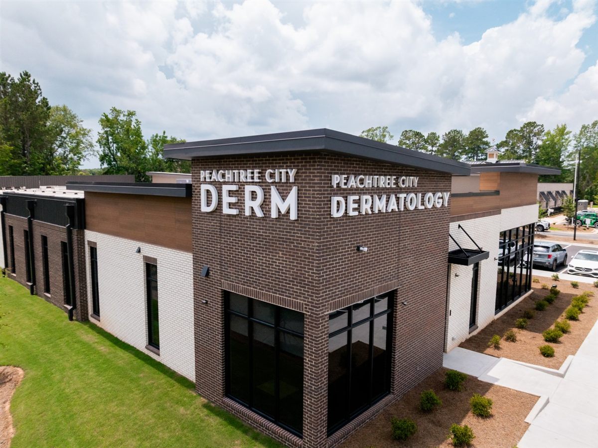 Aerial view of the Peachtree City Dermatology building at Wilshire Village — home of Carroll Cosmetic Club Peachtree City